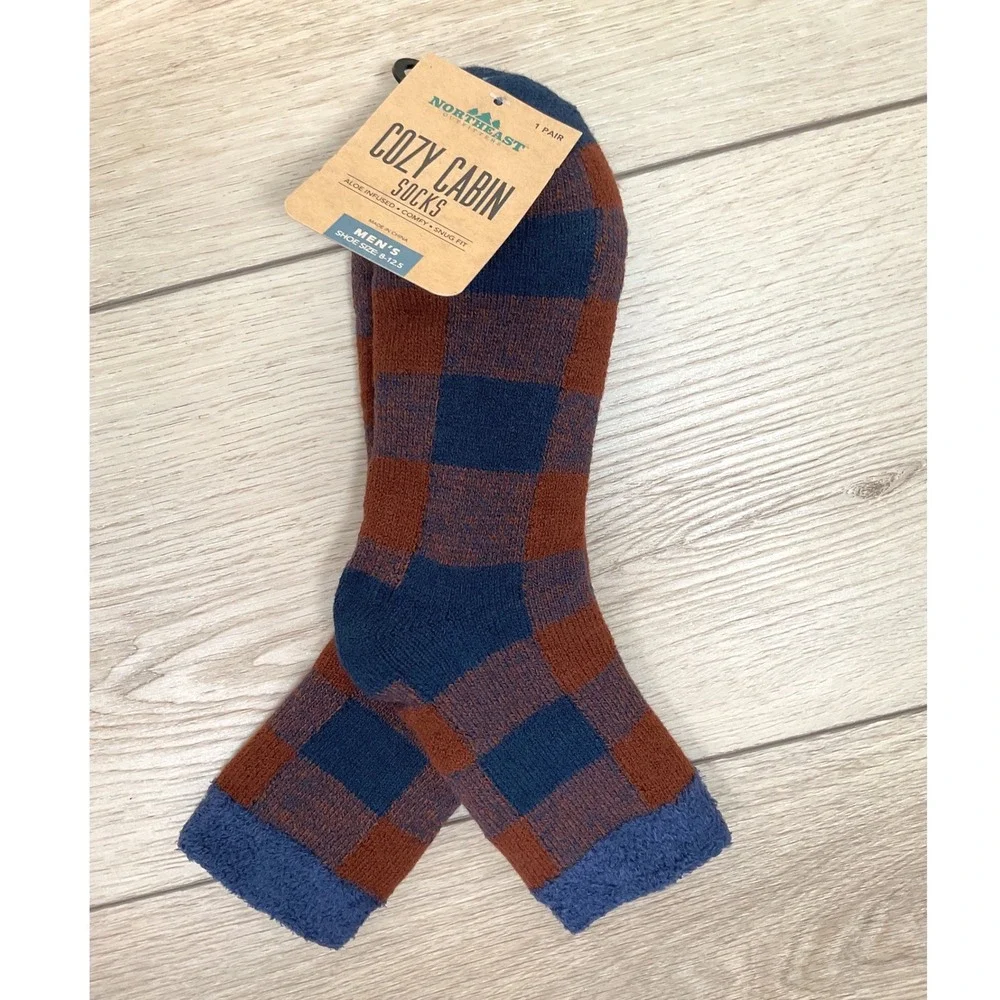 Northeast Outfitters Mens L (8-12.5) Cozy Cabin Buff Check Crew Socks Blue Brown